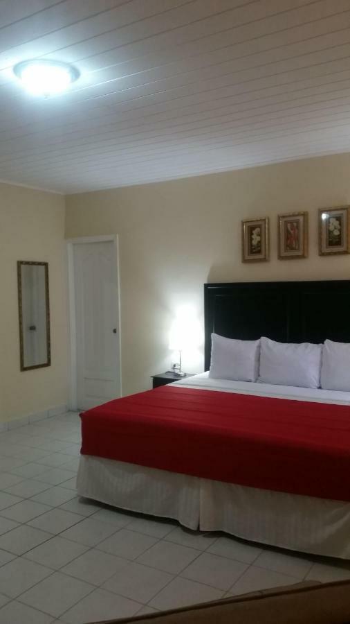 Mh Boutique Hotel San Pedro Sula Buitenkant foto