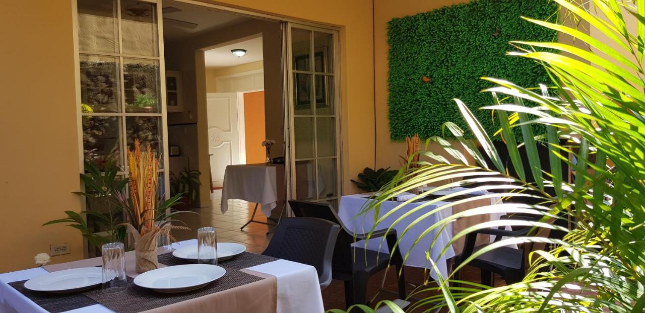 Mh Boutique Hotel San Pedro Sula Buitenkant foto
